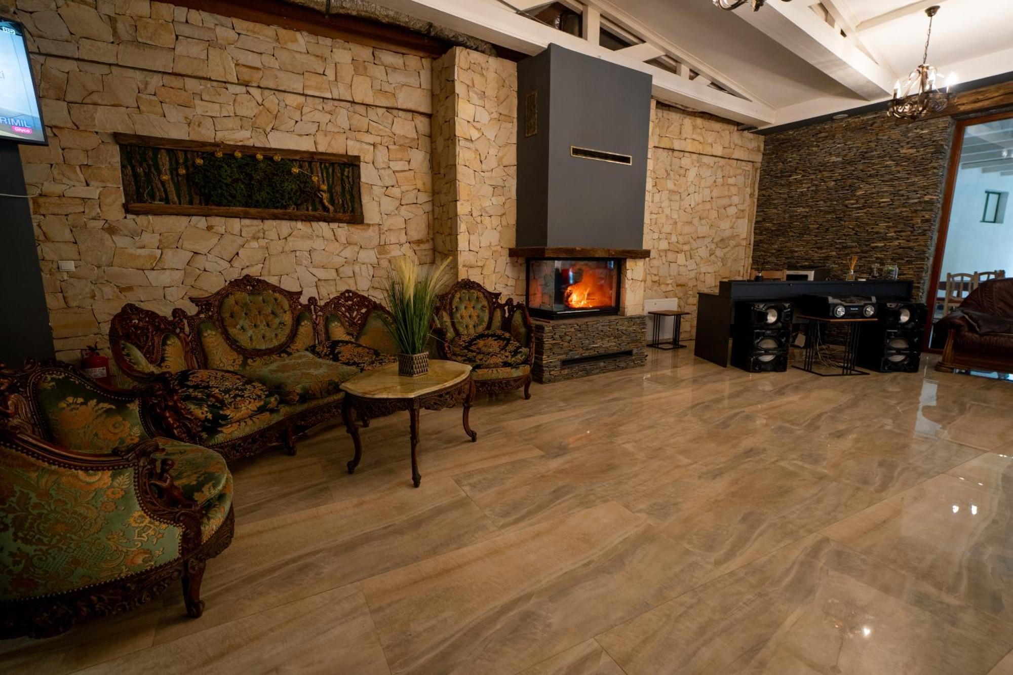 Popas Turistic Transfagarasan Hotel Cartisoara Luaran gambar